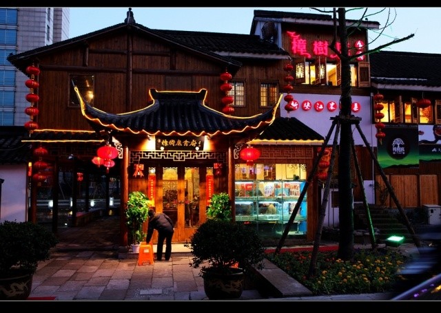 八大城市的美食街一场舌尖上的美味之旅