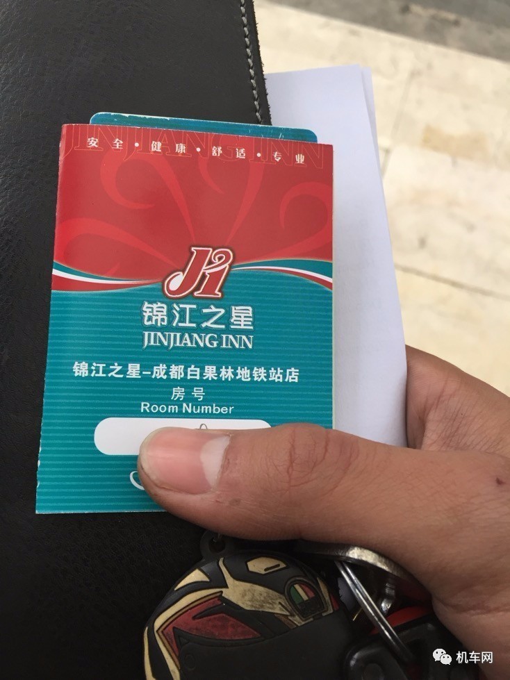 400大踏板骑行300公里感受,125cc适合暴力骑行的踏板