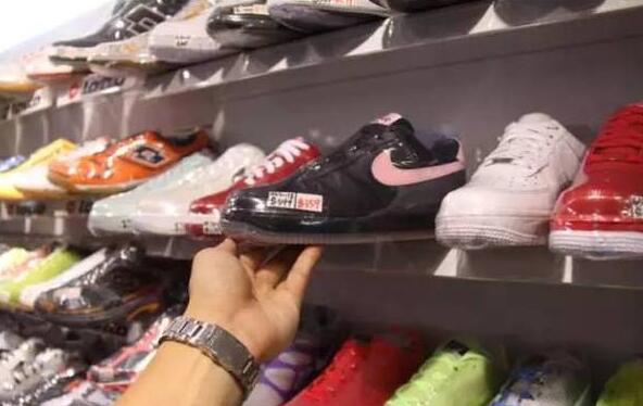 adidas香港打折,假货哪家强adidas