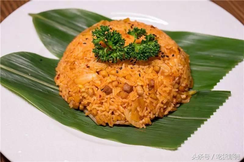 最火的足球主题餐厅,足球主题餐吧