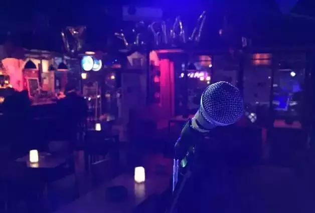 成都地下民谣小酒馆,除了赵雷以外的民谣歌手