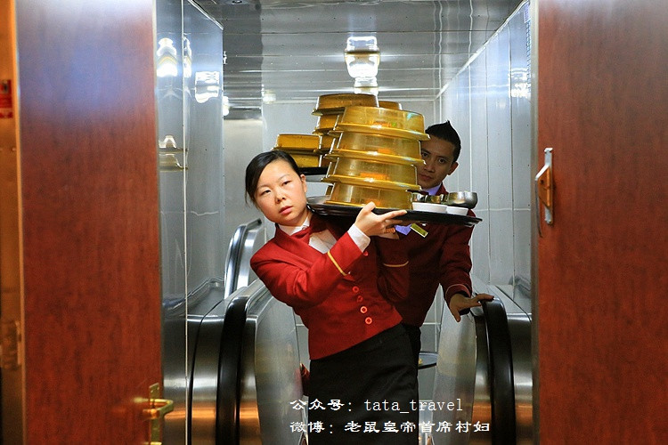 92老正太畅游世界精力充沛意气风发不输90后