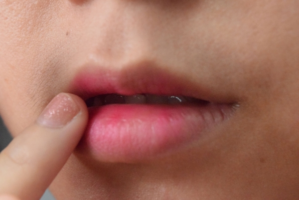 适合夏天的阿玛尼红管唇釉,值得入手的阿玛尼唇釉