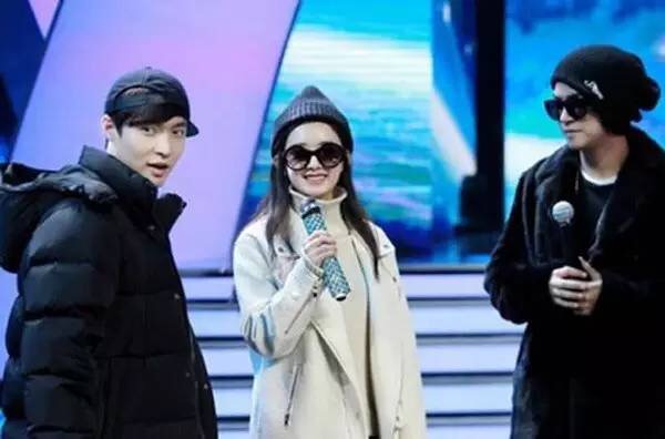 韩式日常减龄素颜神器,背带减龄神器至少年轻十岁