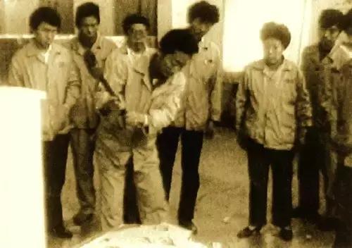 海尔的组织结构及变革,海尔组织变革案例分析