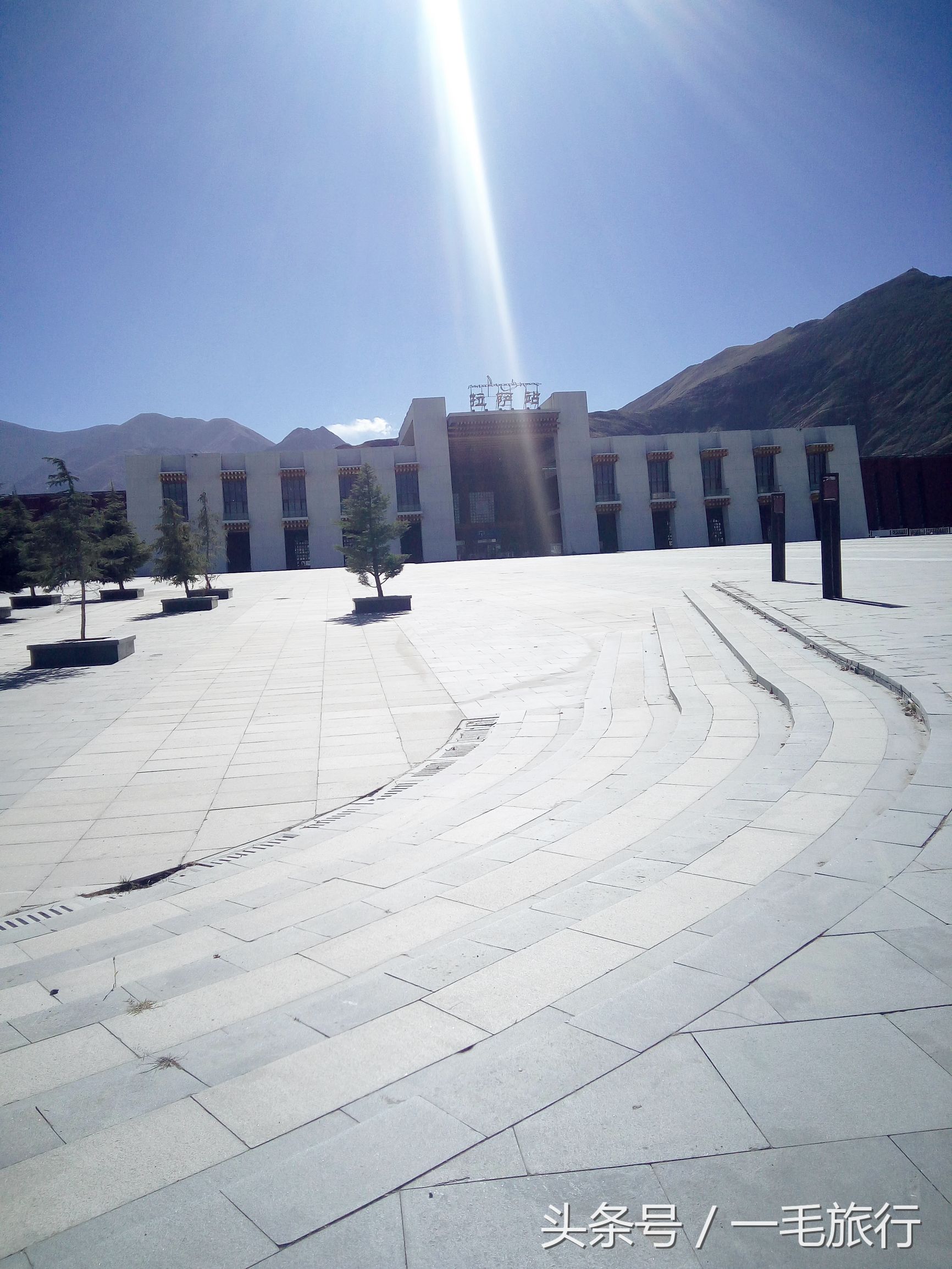 拉萨到重庆坐火车需要几天才到达,从拉萨到重庆中转火车超过48小时