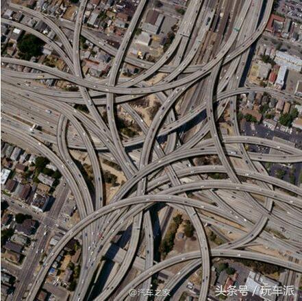 全球十大最心惊胆战的桥,全球最危险的十条公路老司机害怕