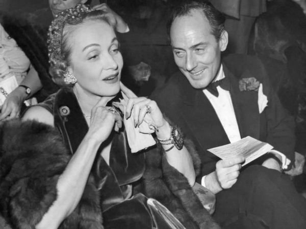 情人节情话简短一句话怎么说,情人节给女朋友写的情话520个字