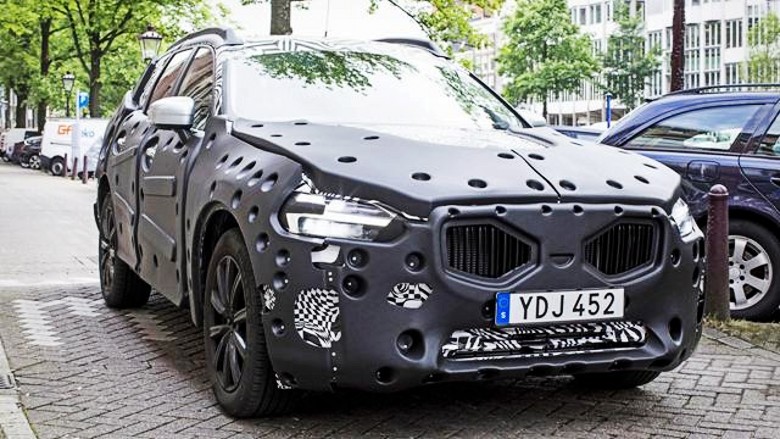 沃尔沃xc60国外版,2017款沃尔沃xc60t5awd智远版