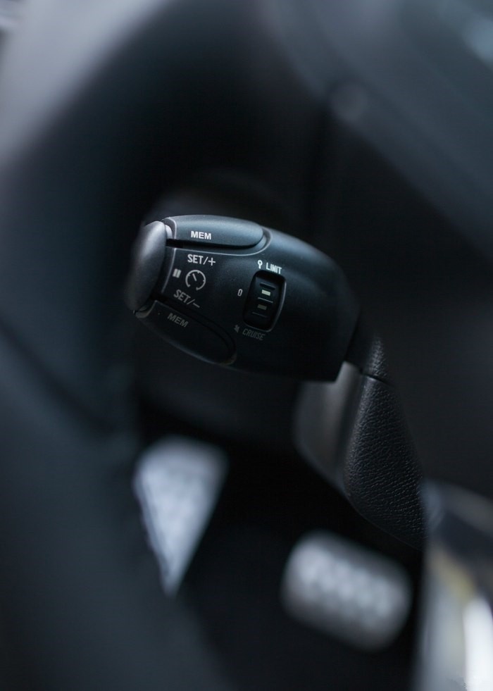 标致308s二手车15年价格1.6t,标致308s顶配睿驰版1.6t