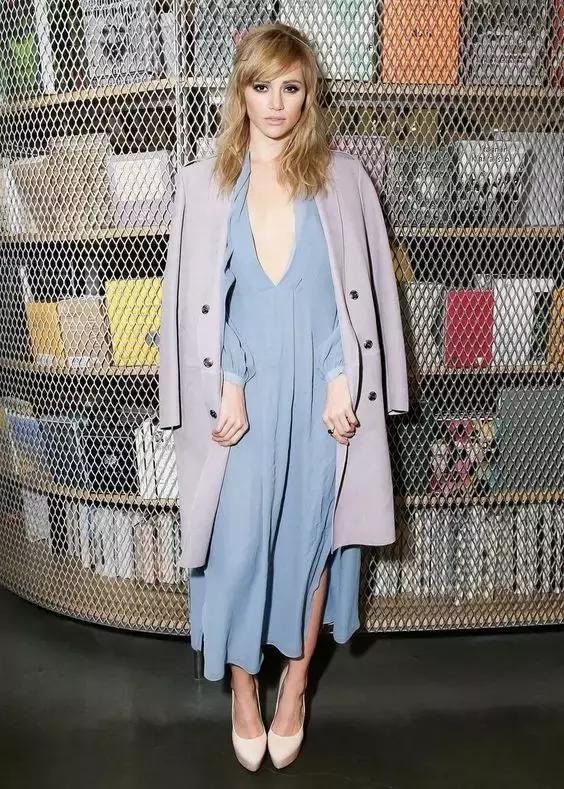 米白色连衣裙纱裙仙气飘飘长款,春天仙气纱裙