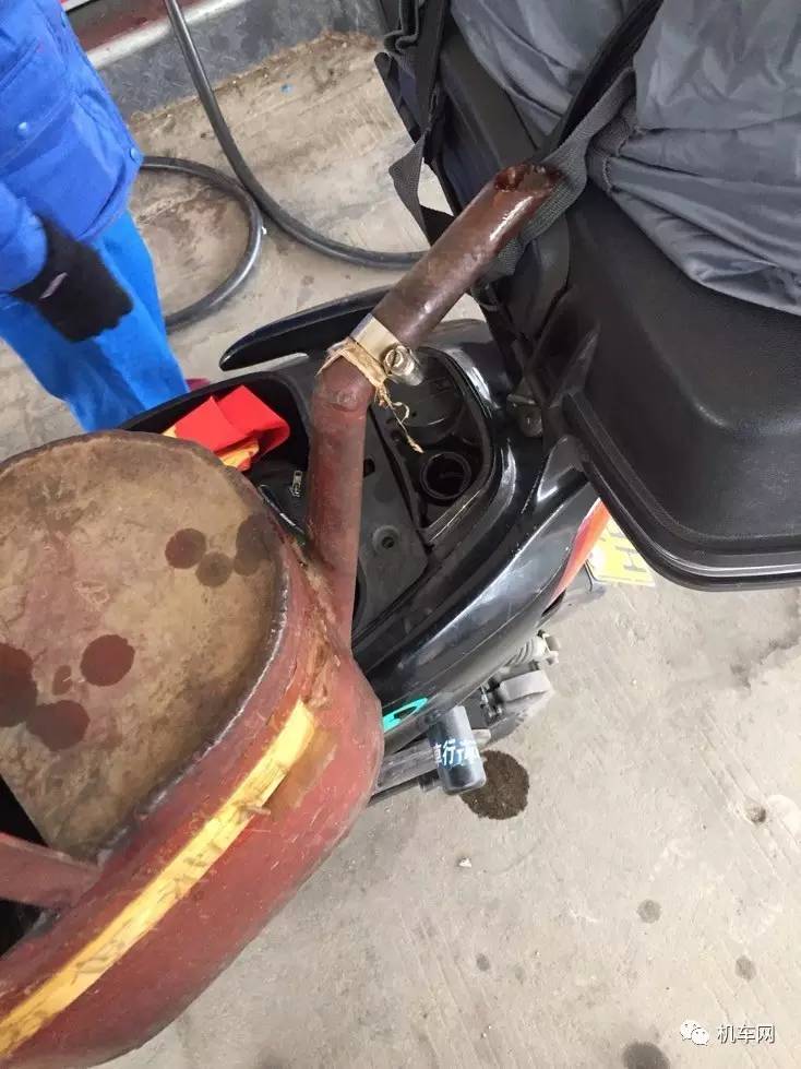 400大踏板骑行300公里感受,125cc适合暴力骑行的踏板