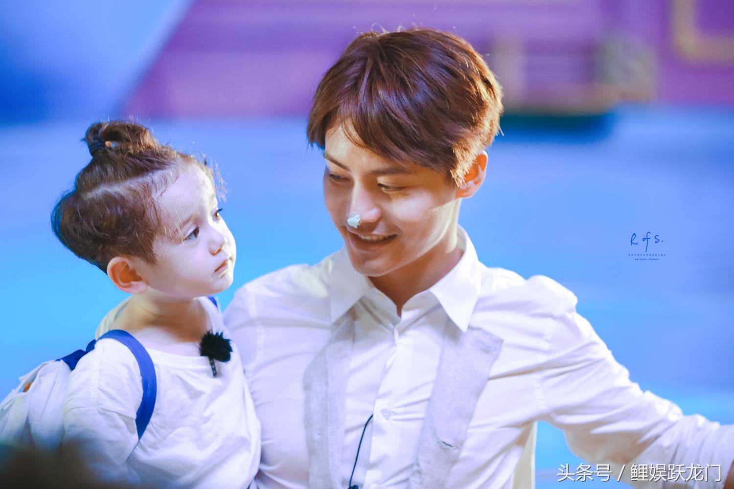 放开我北鼻2易烊千玺安慰jackson,放开我北鼻2马天宇变成橘子