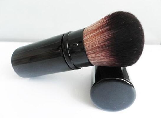 初学化妆者需要哪些工具和化妆品,初学化妆的小仙女一定要注意这些