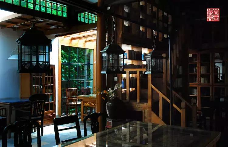 有所大学，叫标榜！逆天颜值碾压成都各大高校！