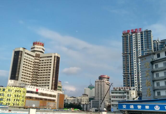 骑在电驴上的城市南宁,广西骑电驴