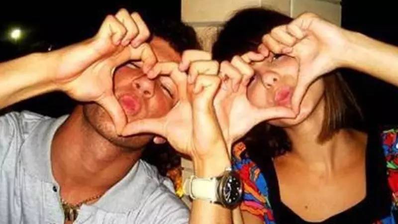 足球场上爱情,爱情足球队