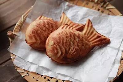 火腿芝士吐司韩国街边小吃,组合披萨吐司韩国街头小吃