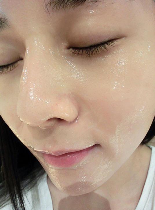 用了十滴水洗脸毛孔越洗越大,美容院洗脸会越洗毛孔越大吗