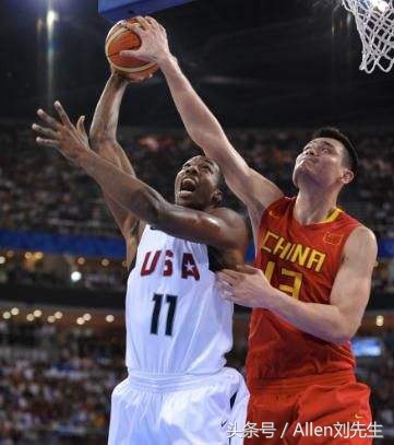 姚明让对手佩服,姚明最令人敬佩的一场比赛