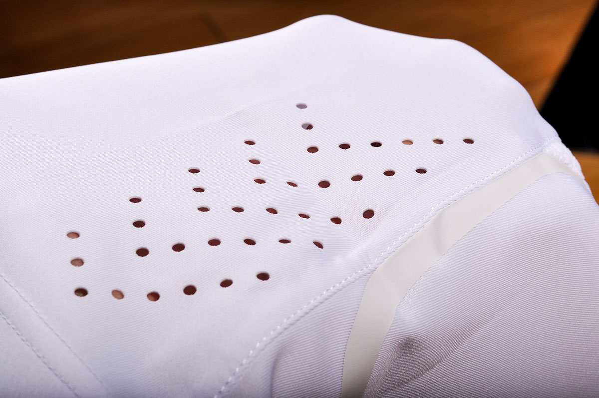 李宁羽毛球3v3历年比赛服,李宁羽毛球大赛特供