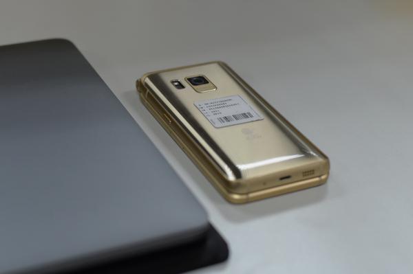 三星w2017哪款最好,三星w2017现在值得入手吗