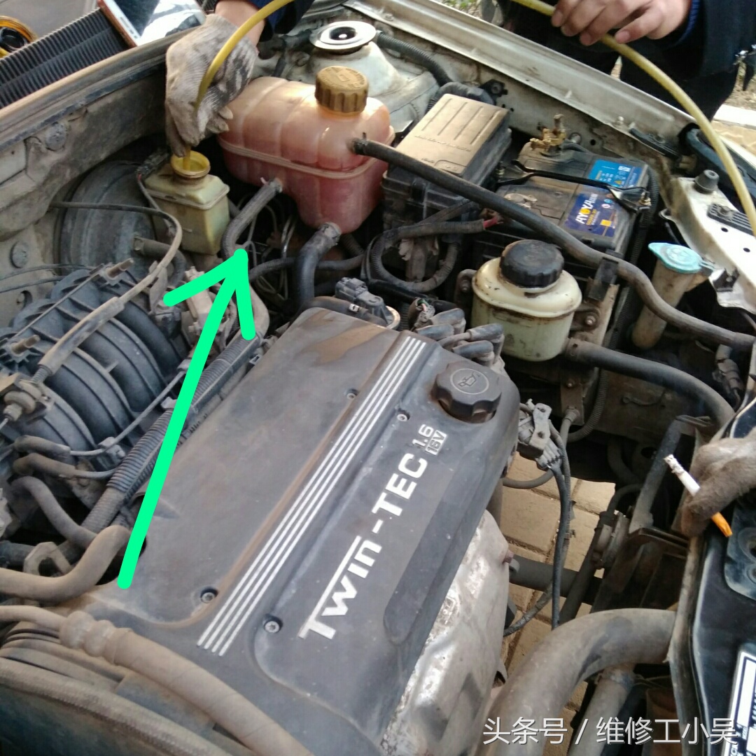 12别克gl8abs灯一直亮咋回事,别克凯越开到70公里abs灯亮