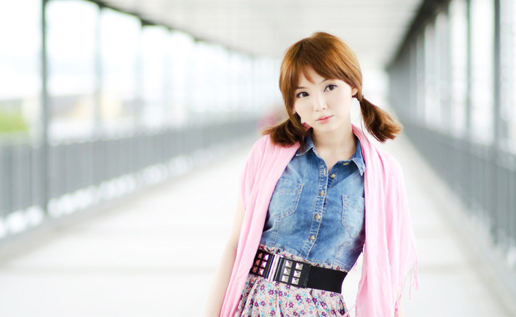 特美特美的青春少女