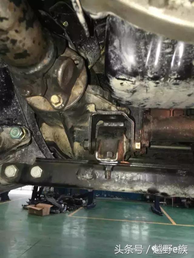 2015猎豹黑金刚四驱,黑金刚机械四驱怎么操作