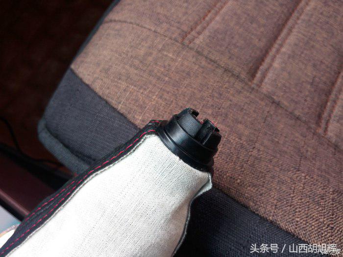 比亚迪速锐排挡头怎样拆,比亚迪速锐排挡防尘套怎么装