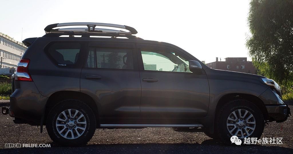 低配新款普拉多内饰改装,2017普拉多2700中东版改装