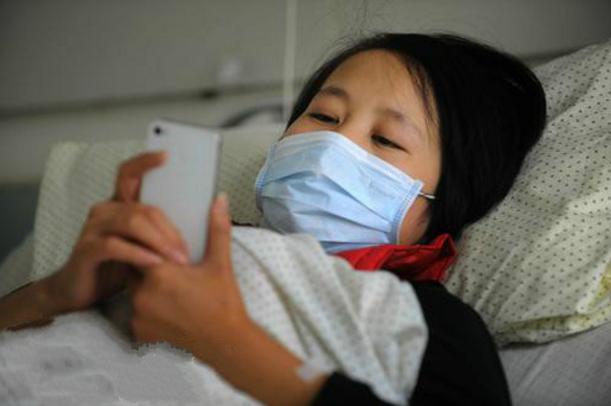 剖腹产三年了还痛又痒怎么回事,剖腹产快2年了偶尔还隐隐疼