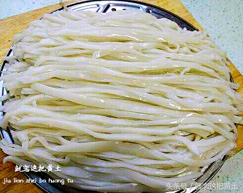 好吃到爆秦镇米皮,最好吃的秦镇米皮