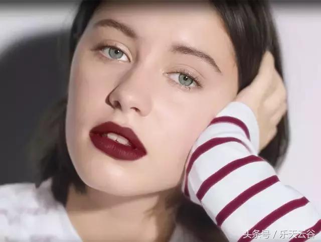 burberry气垫唇釉10号色平替,burberry唇釉93号色有两种吗