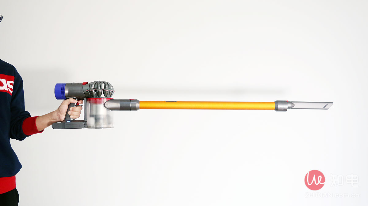 戴森无绳吸尘器v8怎样清洗,戴森吸尘器v8垃圾盒怎么拿下来