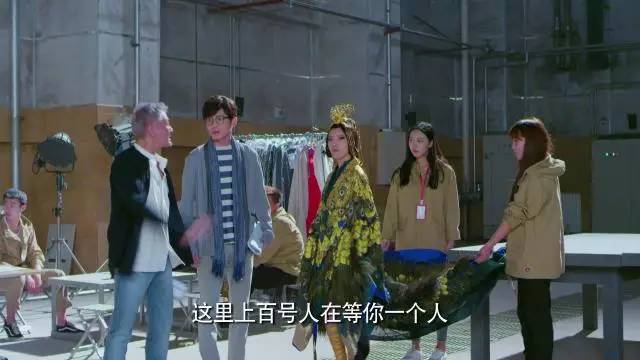 《云巅之上》已向你发送娱乐圈生存宝典，收好不谢！