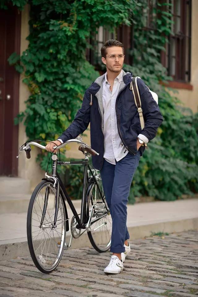 经验｜我悄悄关注了这9个最会穿的男博主，感觉我男票有救了