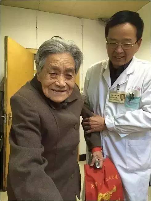 医院感人瞬间照片,医生最催泪的感人照片