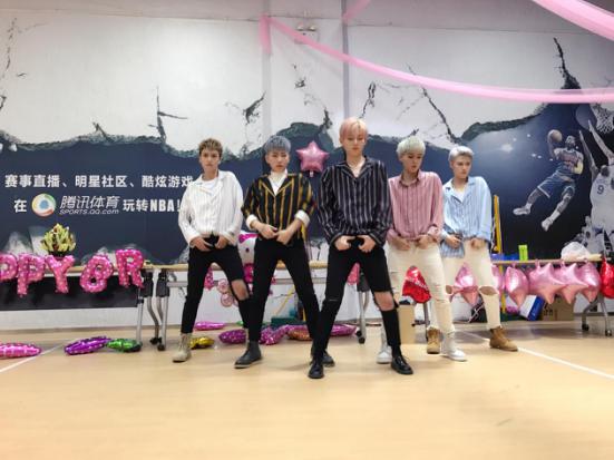 梦幻足球美少女,梦幻足球美少女组合