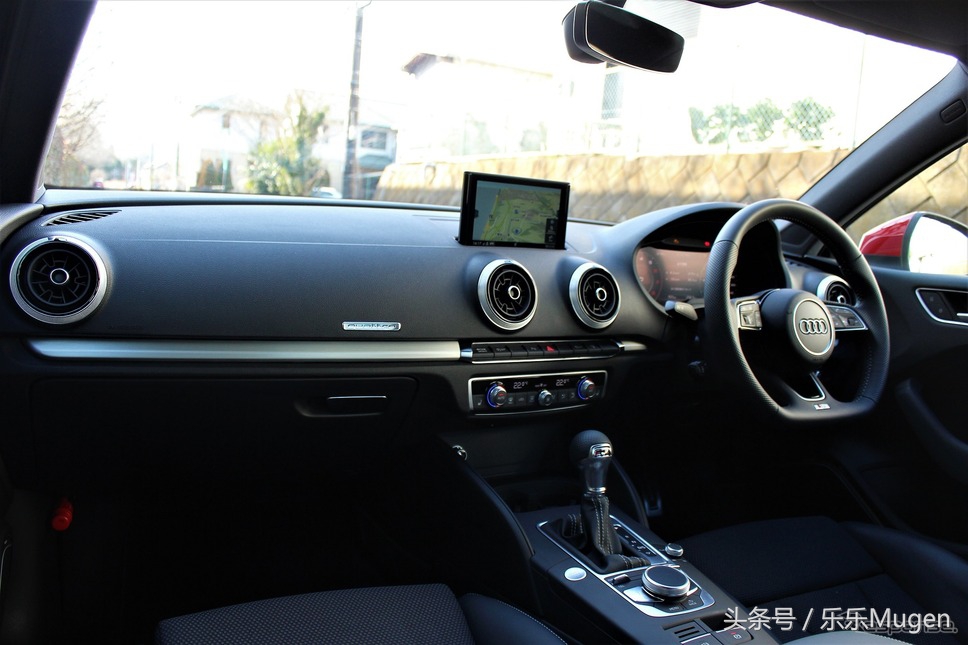 2018款奥迪a3sportback35运动型,全新奥迪a3外观精湛犀利只需13万