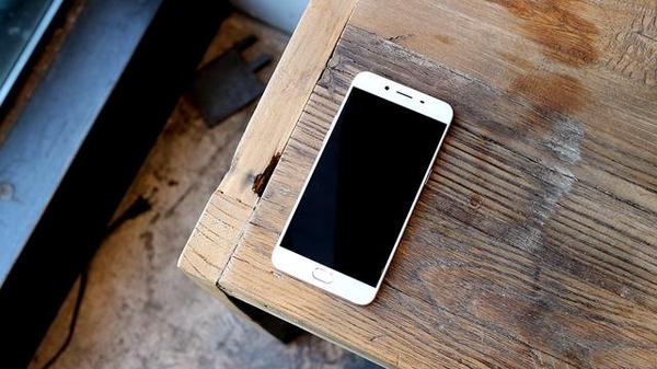 oppo r9手机卡顿反应慢怎么办 (oppo r9换屏幕视频教程)