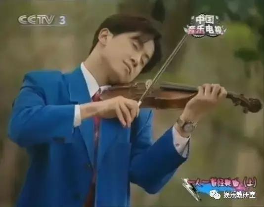 出生于音乐世家从小就热爱音乐,出生在音乐世家的孩子