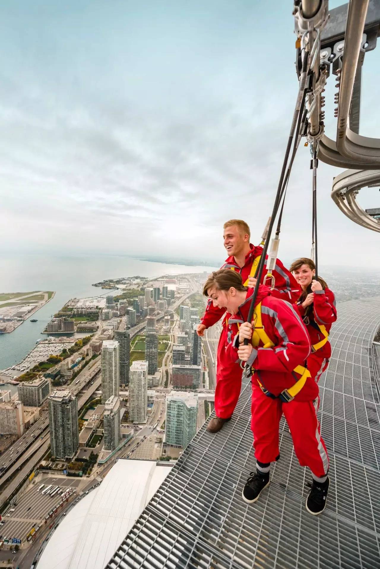 逛老街、扔斧头、高空行走!这样的多伦多,你爱吗?