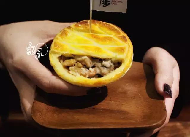 南宁网红店打架 (南宁网红店被打)