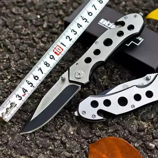 震撼男人圈的指上神器“指尖陀螺”