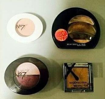 化妆前应该怎么做比较容易上妆,爱美的女生都爱打扮