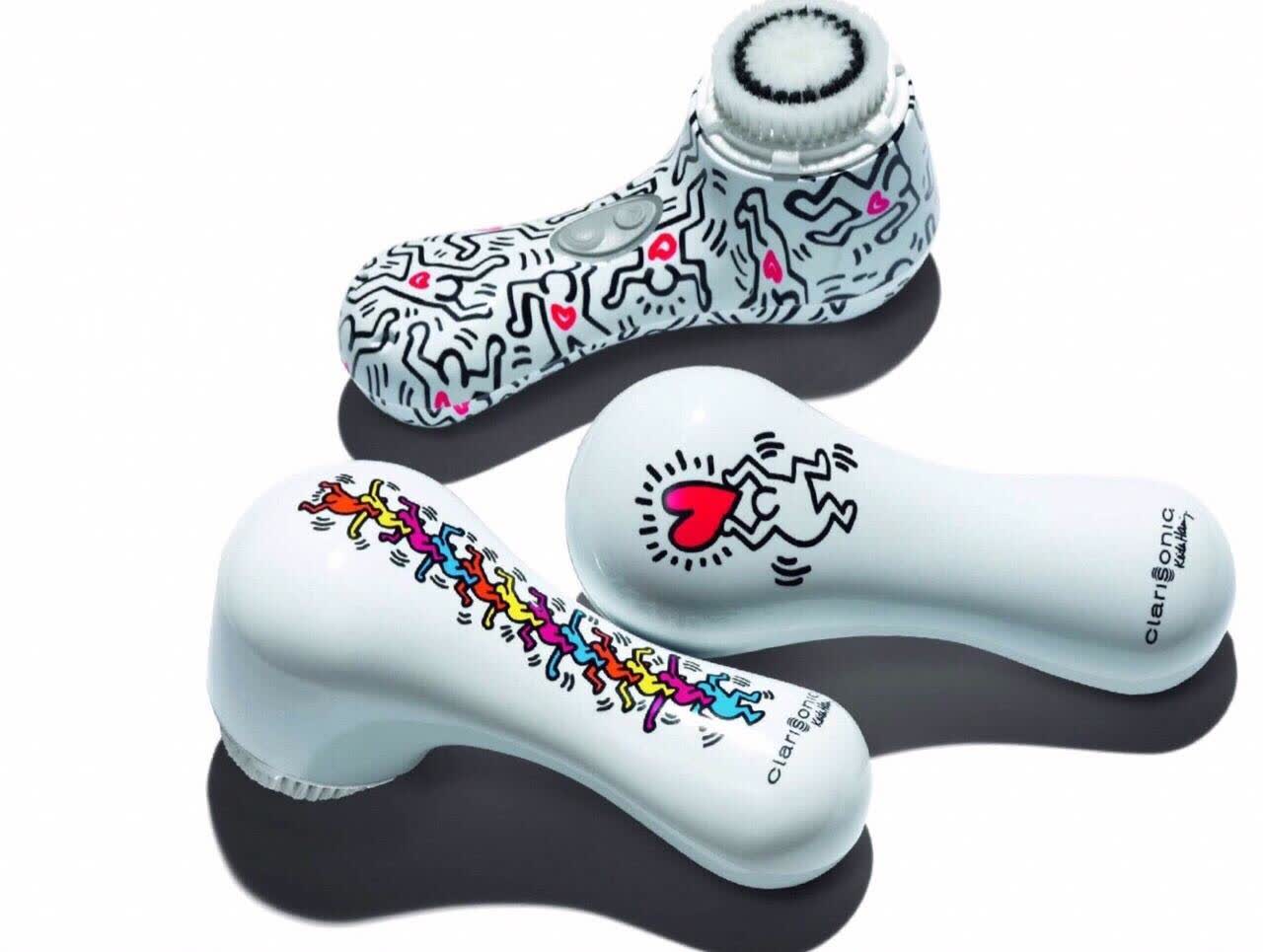 迪丽热巴关晓彤同款洗脸神器大PK!科莱丽vs露娜谁更好用?