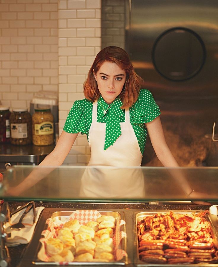 14岁退学又怎样?石头姐终获奥斯卡影后:幸运=人美还努力!