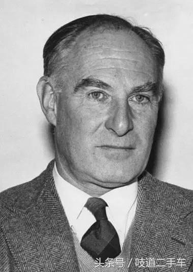 从身价百万到负债累累，他只买了一辆车