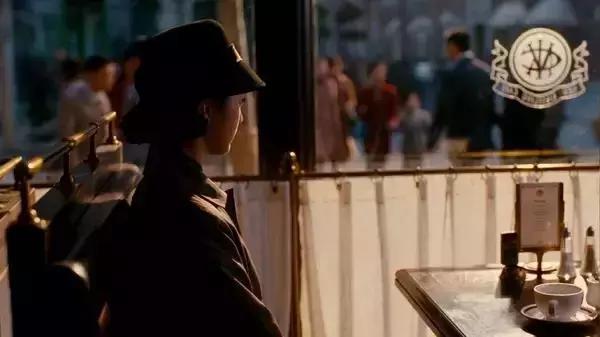 重庆星巴克里也可以有张爱玲？这些星巴克下午茶让你变得优雅